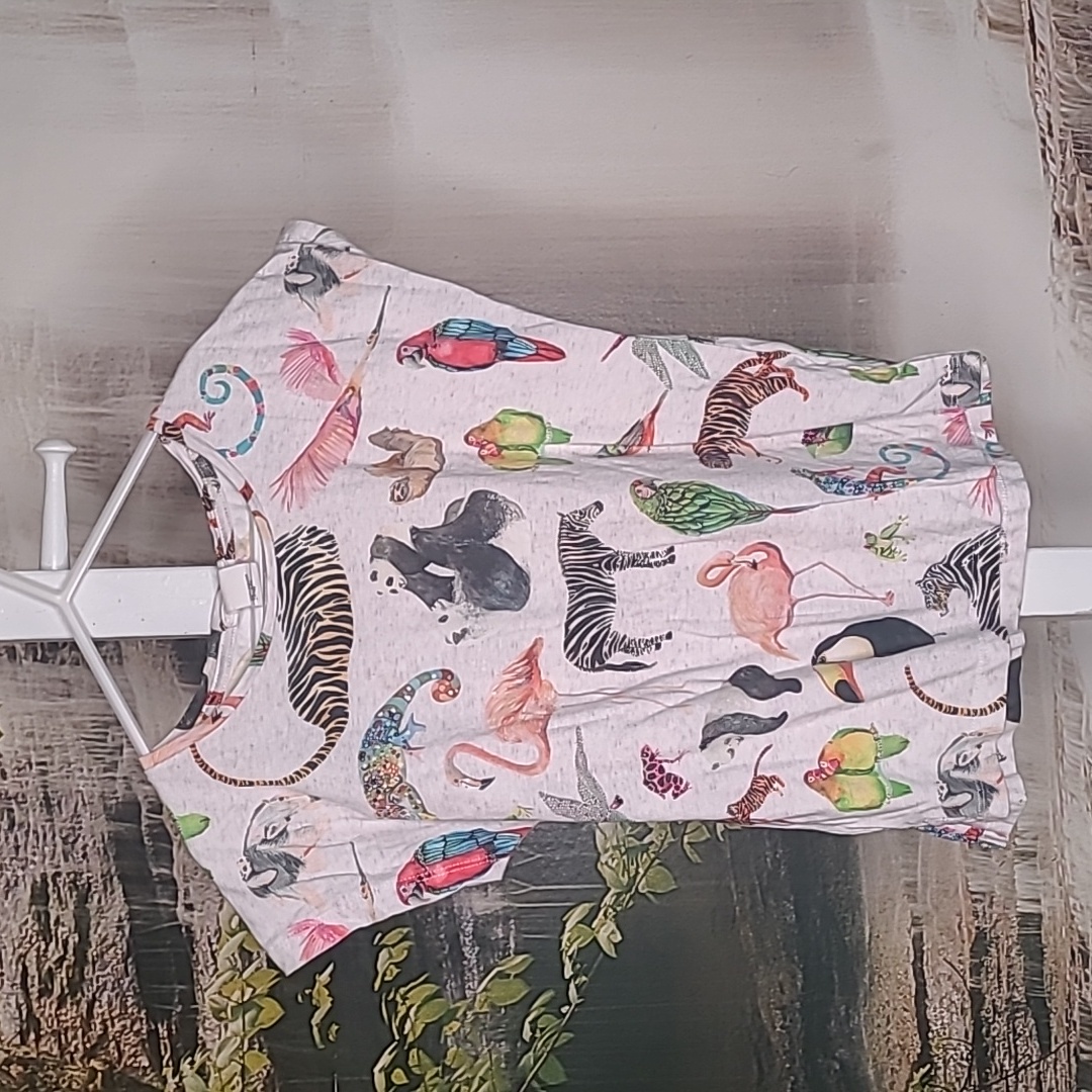 H&M Kids Unisex 6-8 Exotic Animal Short Sleeve Tshirt